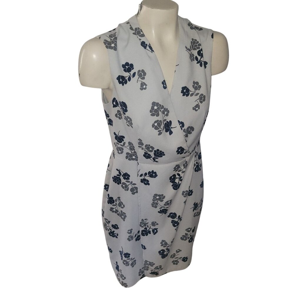 Banana Republic Womens Floral Sleeveless Wrap Dress Size 6 White & Navy Polyeste